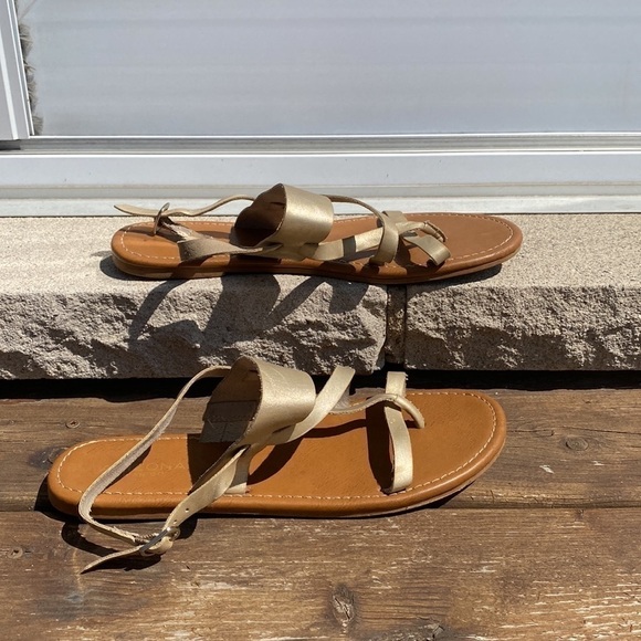 Arizona strappy flat sandals Size 8 - Picture 4 of 8